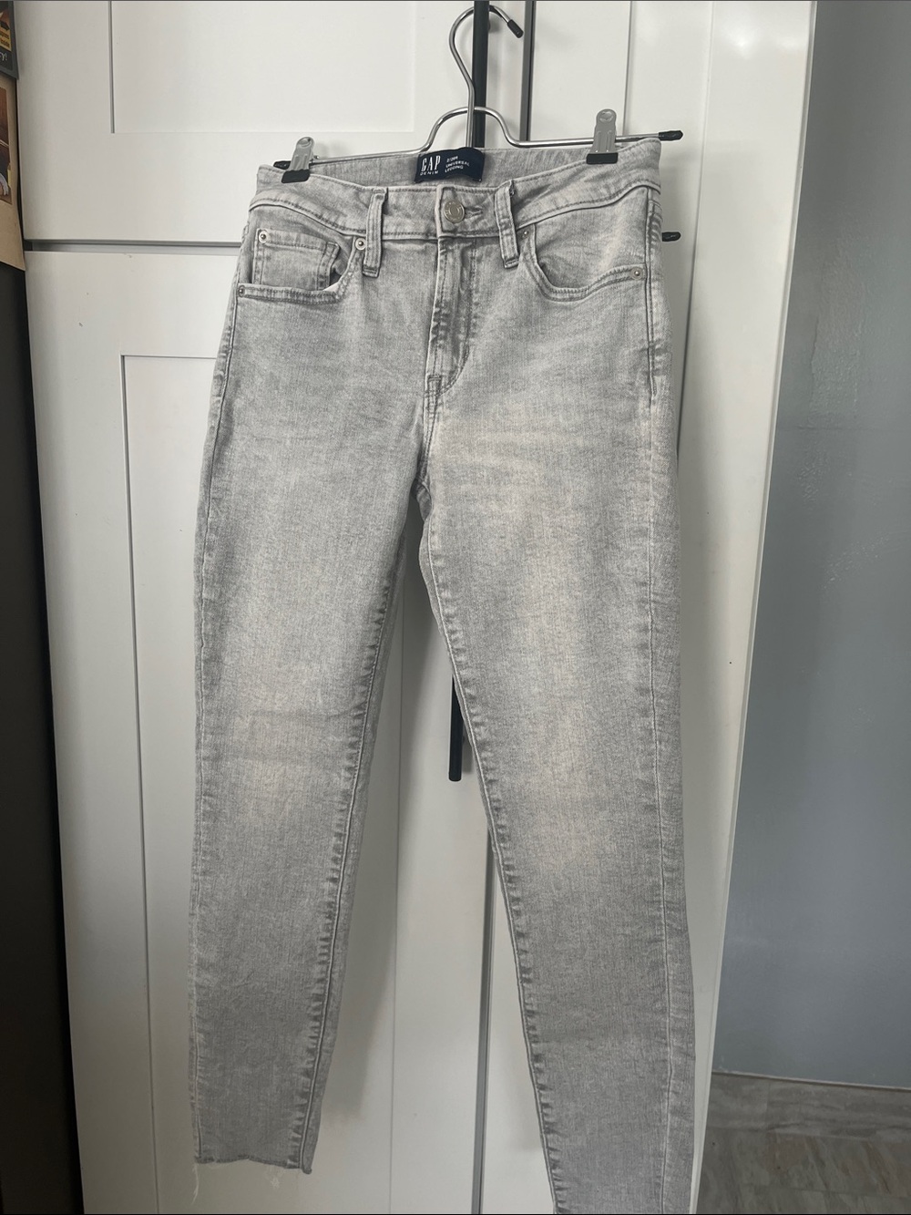 GAP Men's Light Gray Skinny Jeans